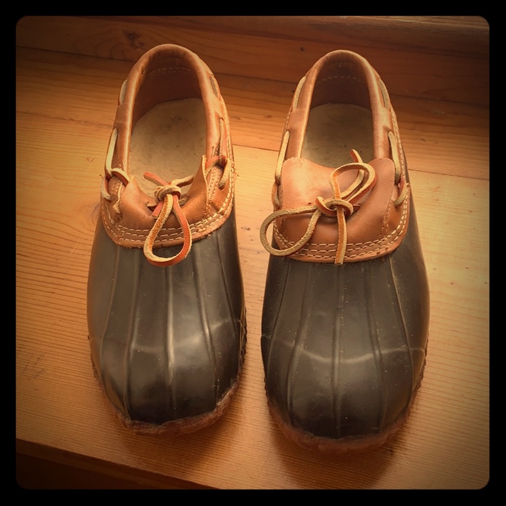 Vintage low top Eddie Bauer duck boots, wm size 10